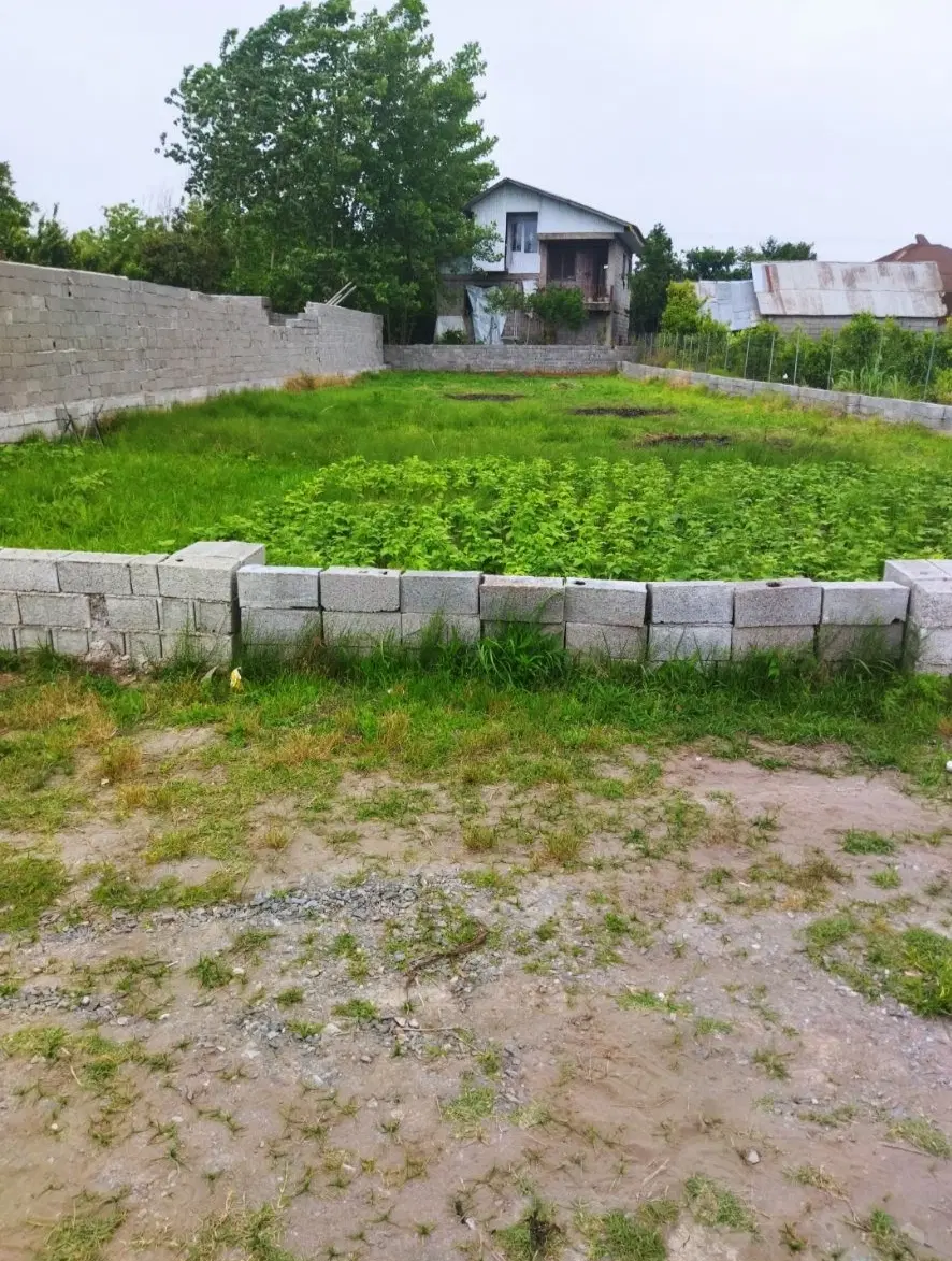 زمین‌ مسکونی