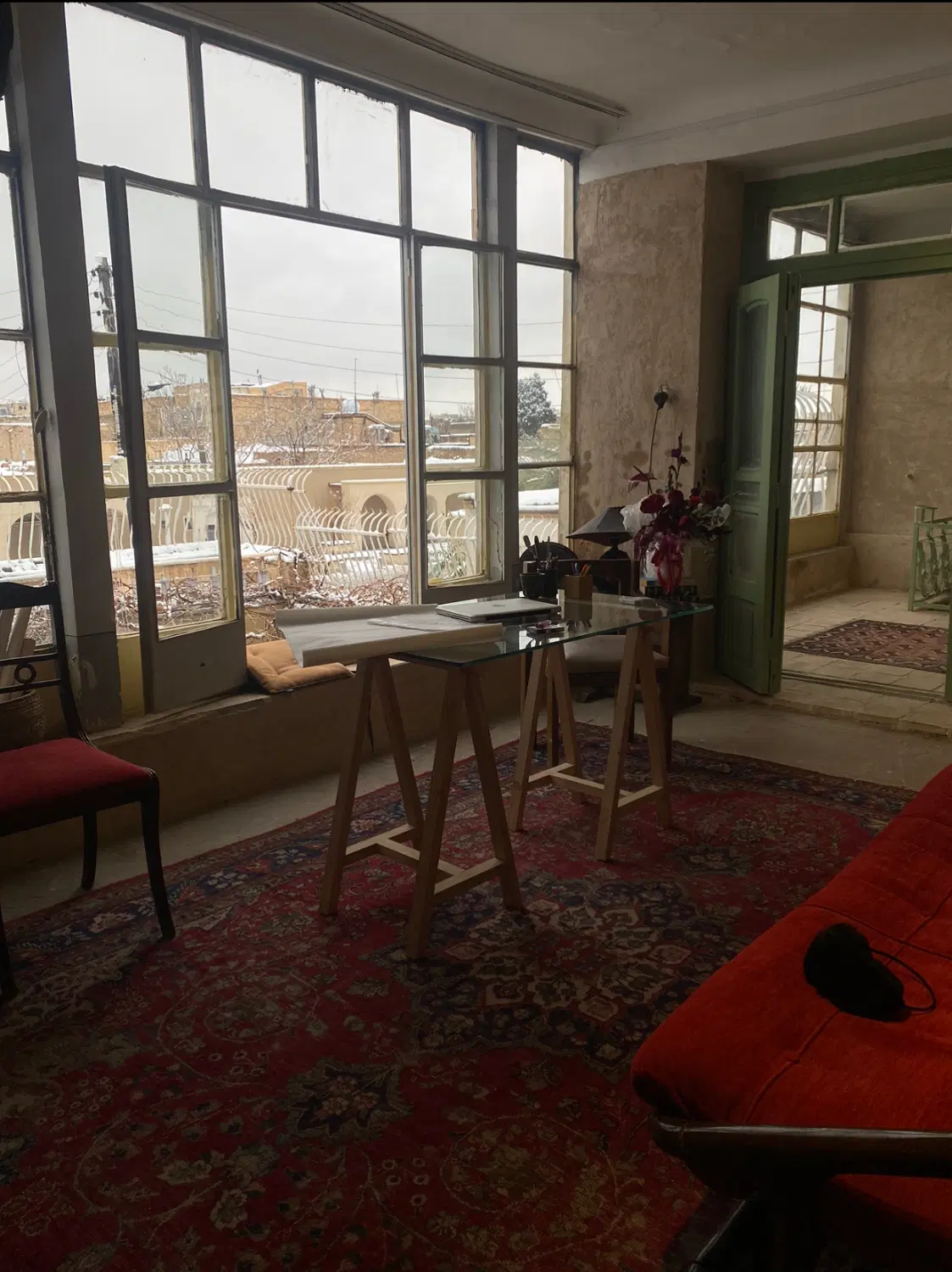 اجاره یک اتاق در گالری