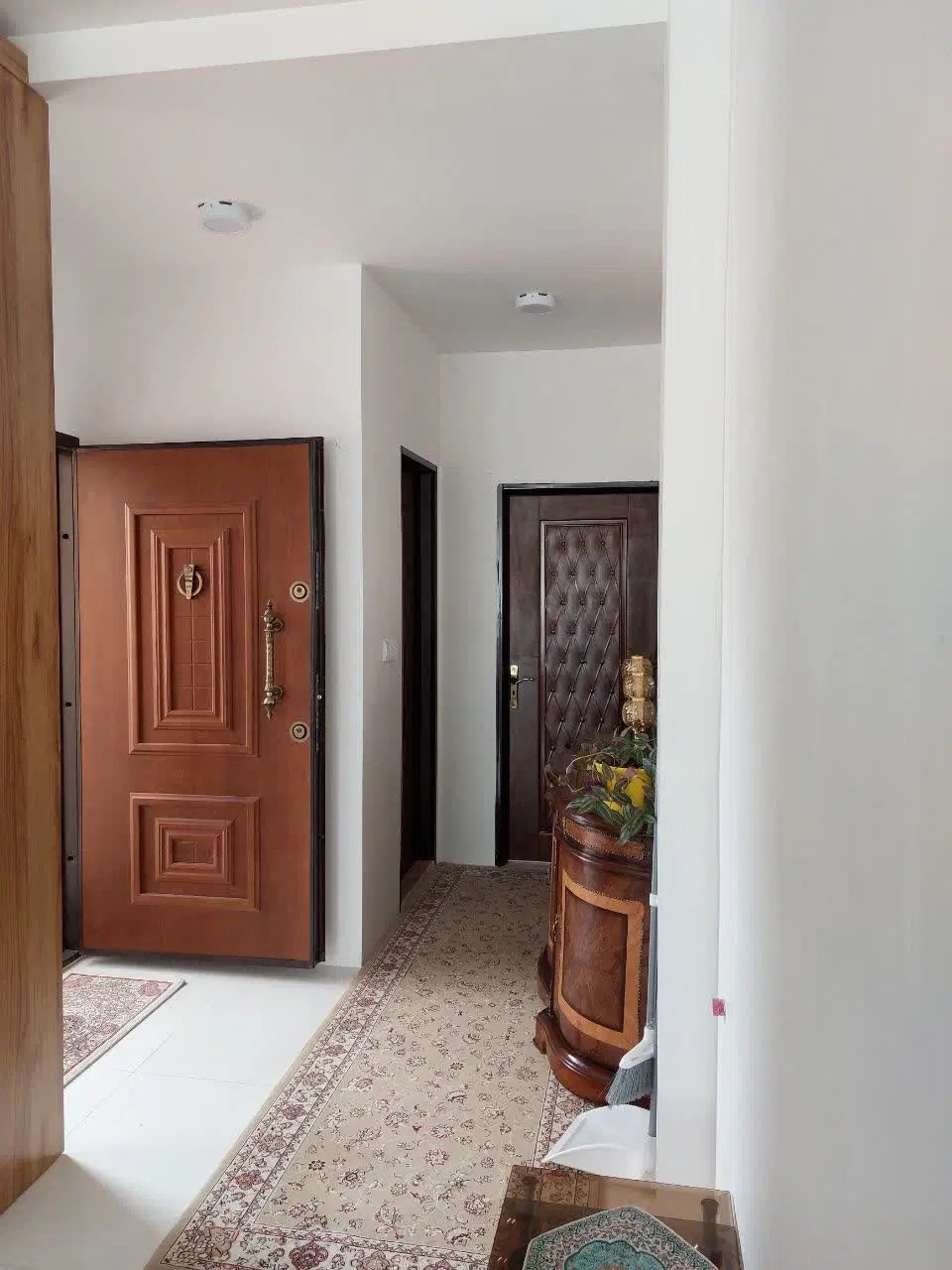 دفتر کار هاشیه ستاری تقاطع آموزگار ۱۰۰متر