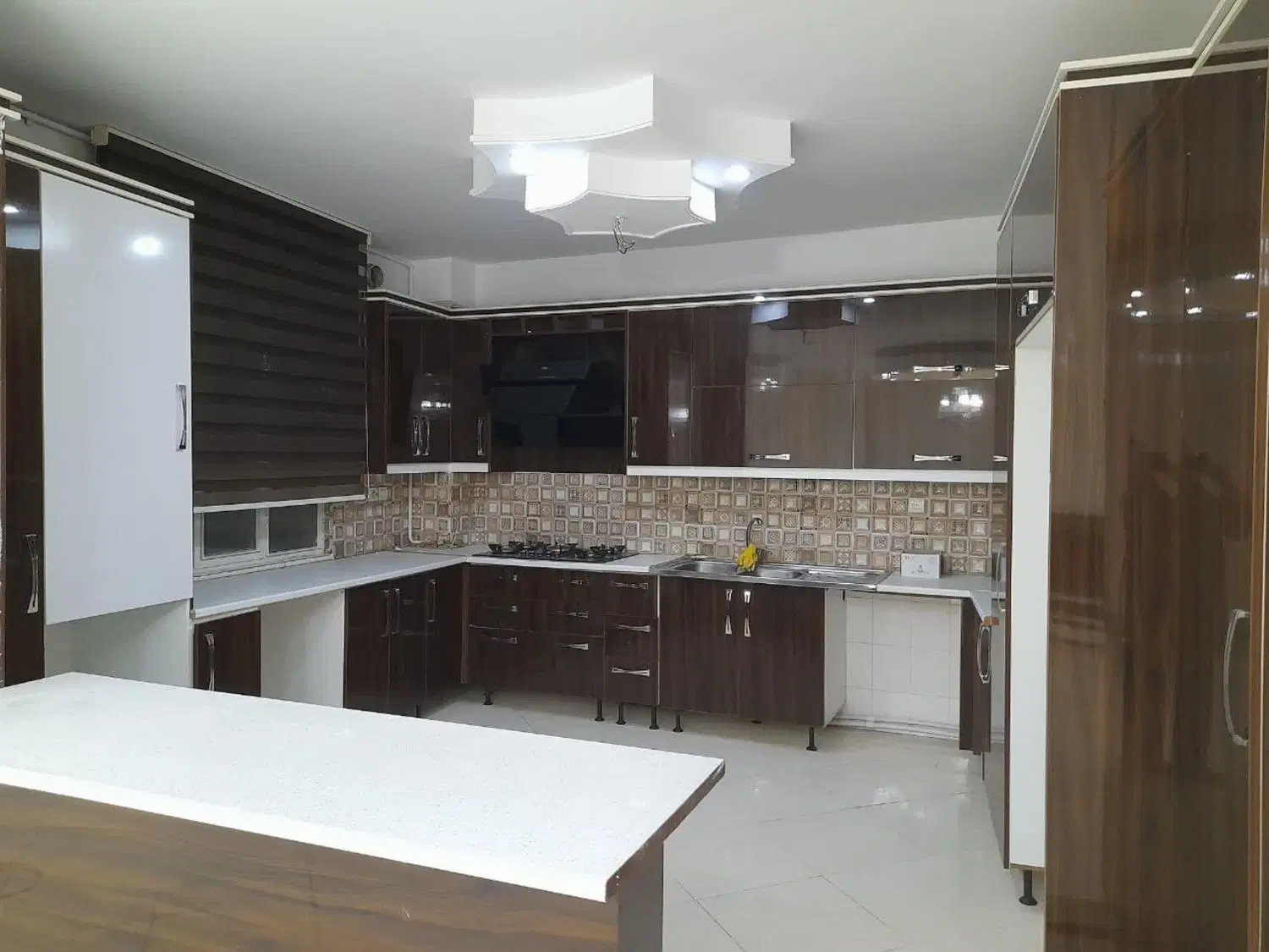 خانه در خیابان بهار بازدید دارد