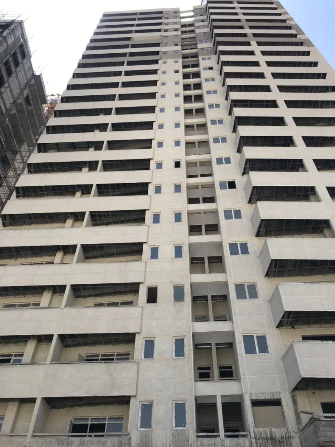 ۱۵۴ متری همراه با سهام تجاری