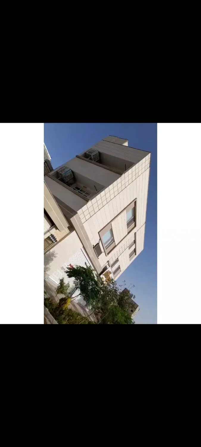 یکدربند مغازه ۲۵متری حاشیه ۵۰متری اول غدیرشهر