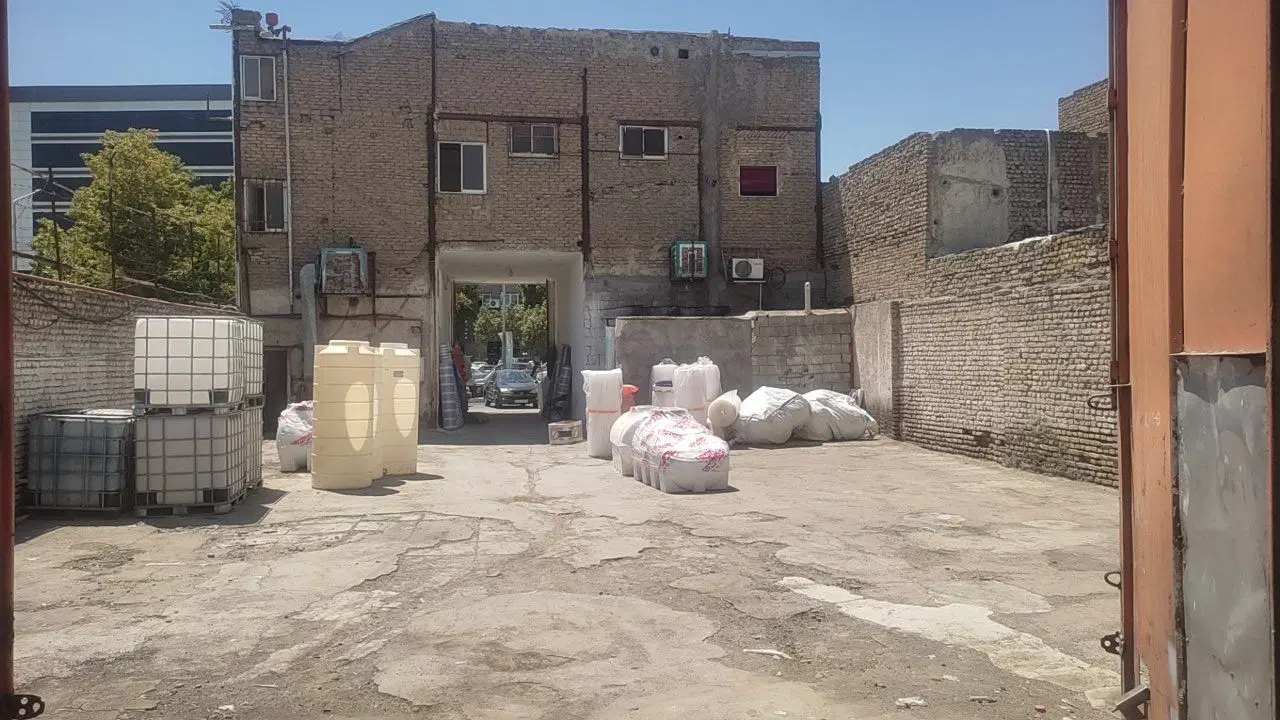 500متر زمین_180متر تجاری دائم_حاشیه قرنی