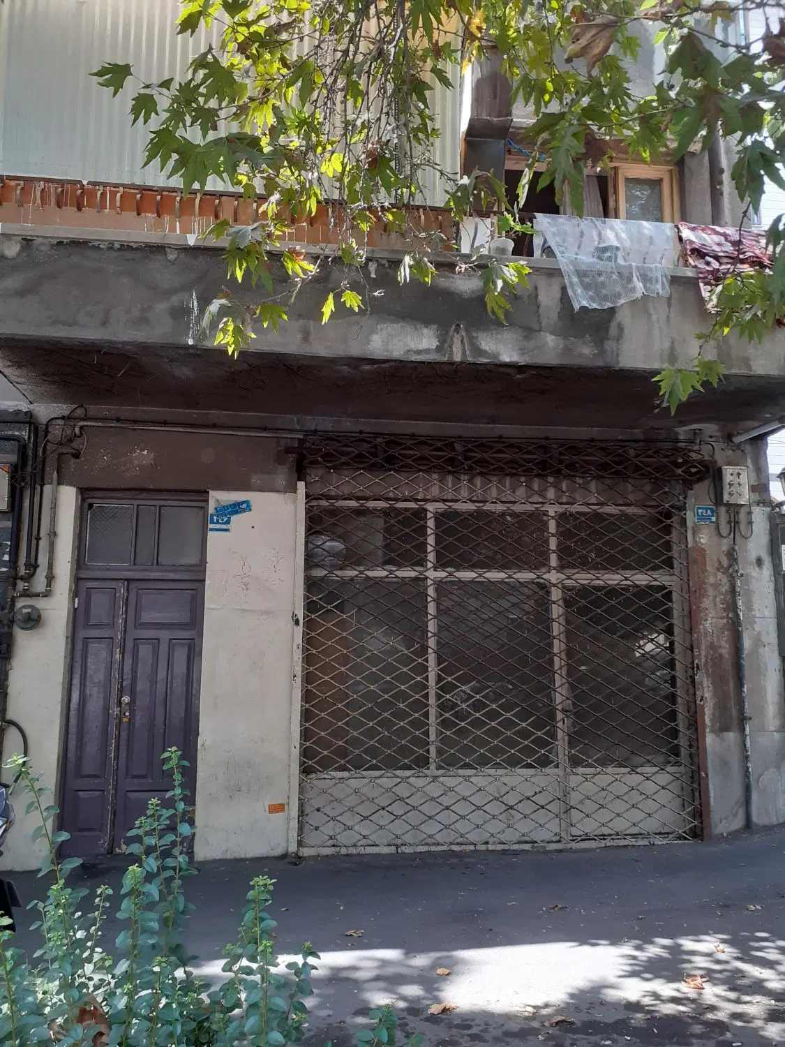 فروش خانه کلنگی ۱۲۰ متری قابل سکونت