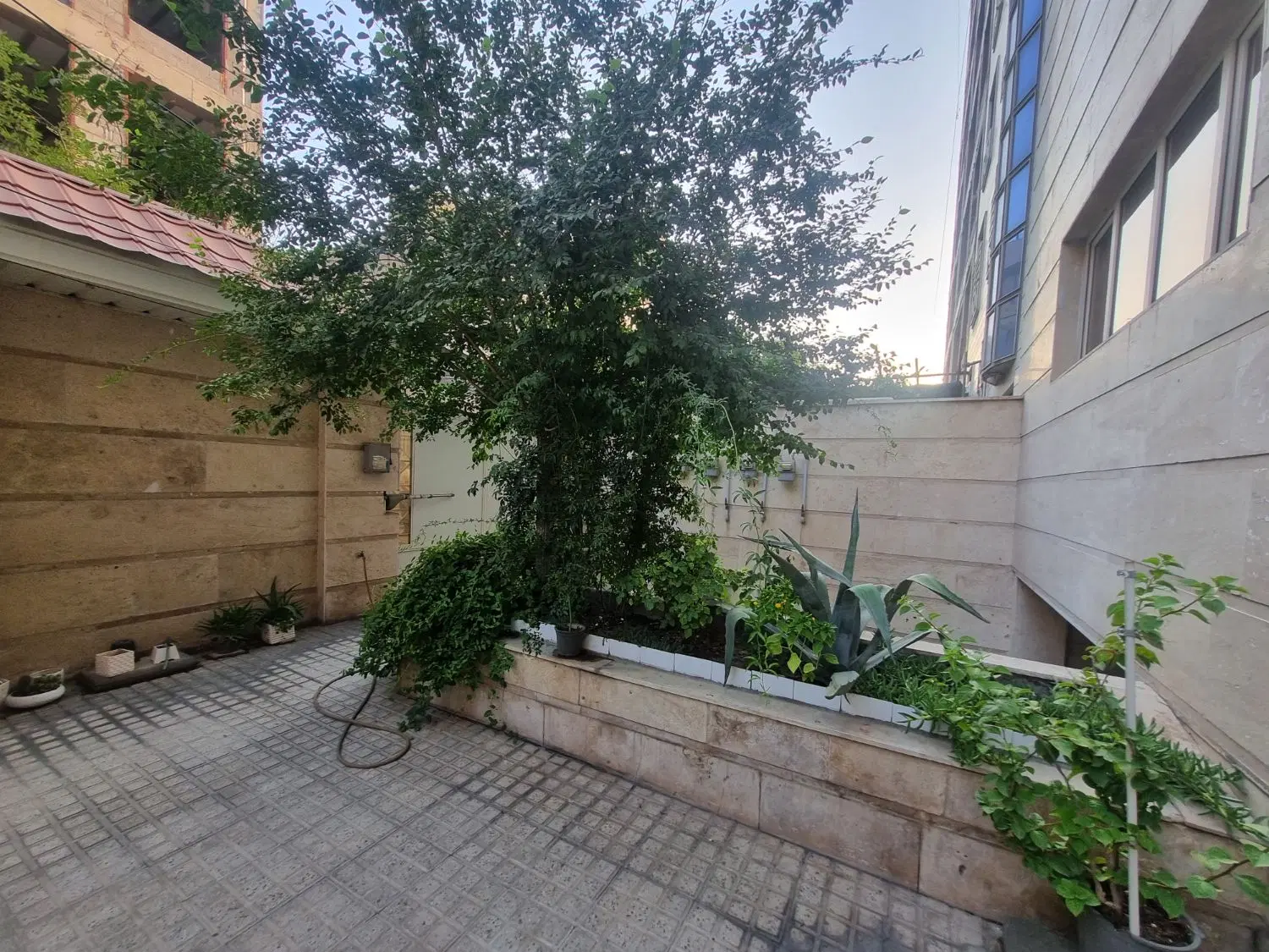 فروش آپارتمان ۸۶ متری تک واحدی