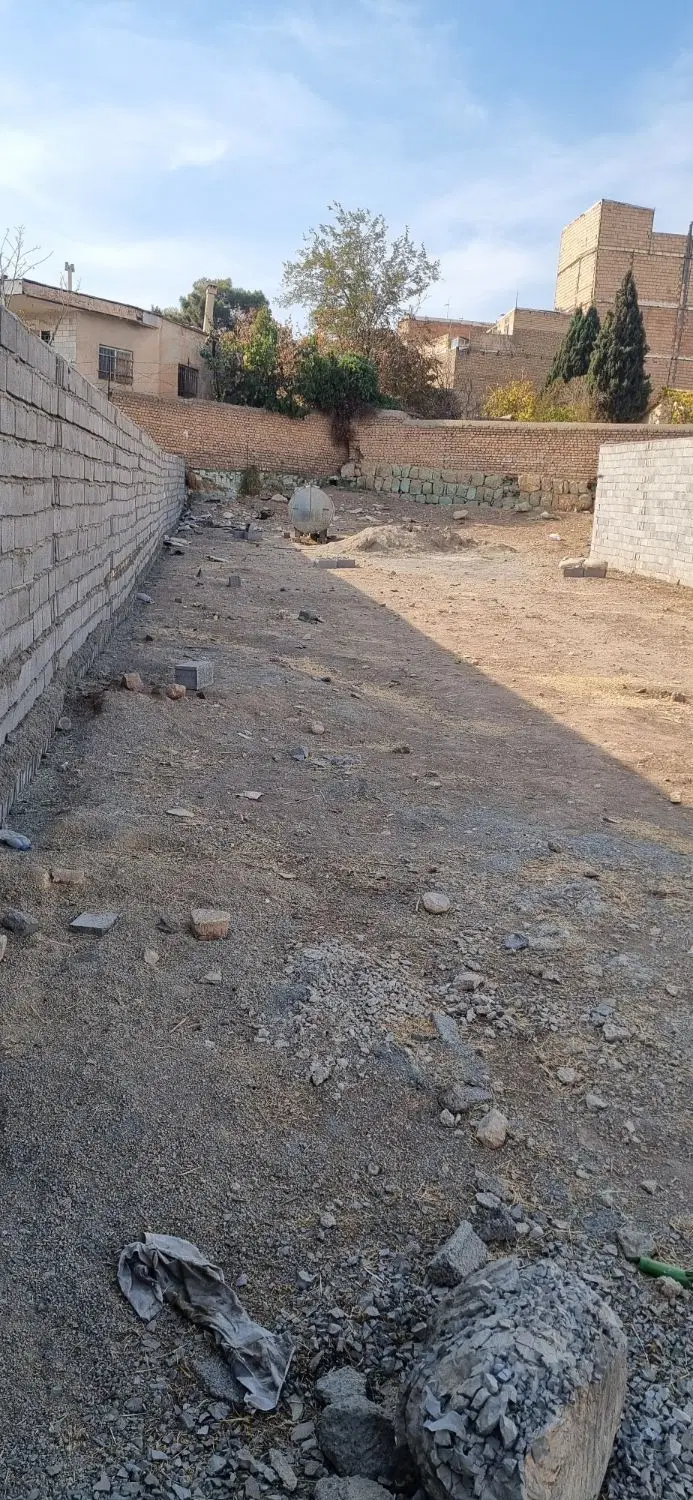 زمین ۴۷۰متری فروشی ۴دیواری