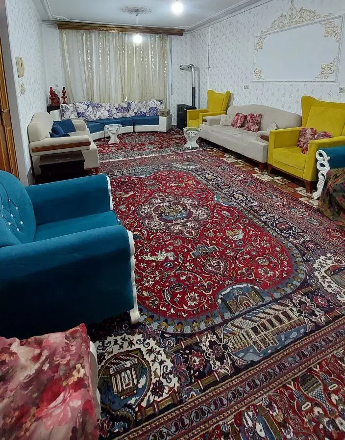 سوییت ویلایی دوخوابه دربست 200 متری پارکینگ دار