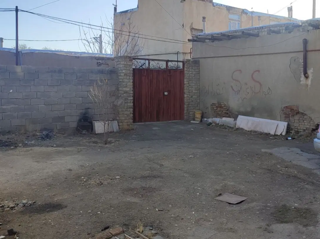 زمین مسکونی