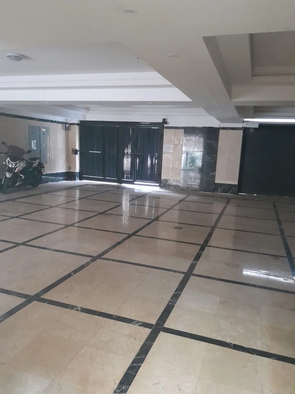 آپارتمان ۹۰ متری نوساز دو خواب