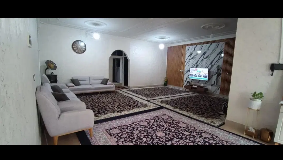 ۱۷۵ متر ویلایی گلدشت غربی خیابان شالیزار
