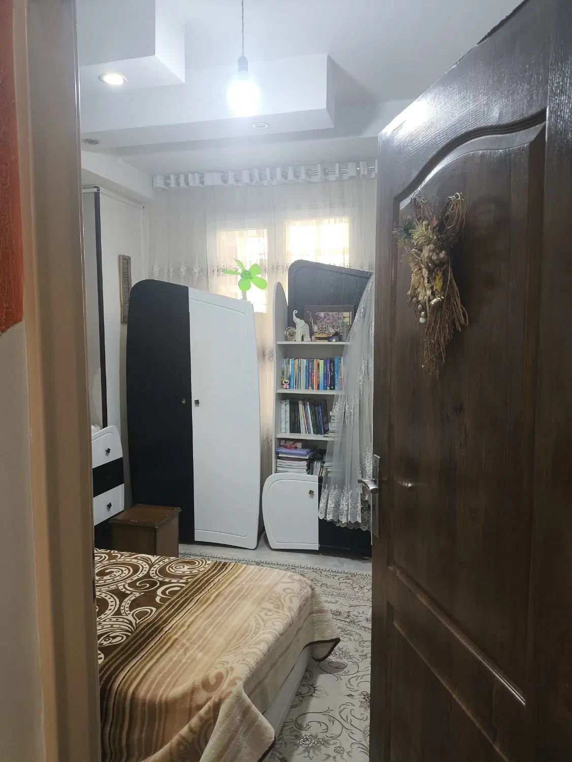 آپارتمان به متراژ 121 متر مربع طبقه اول کلا 4 واحد