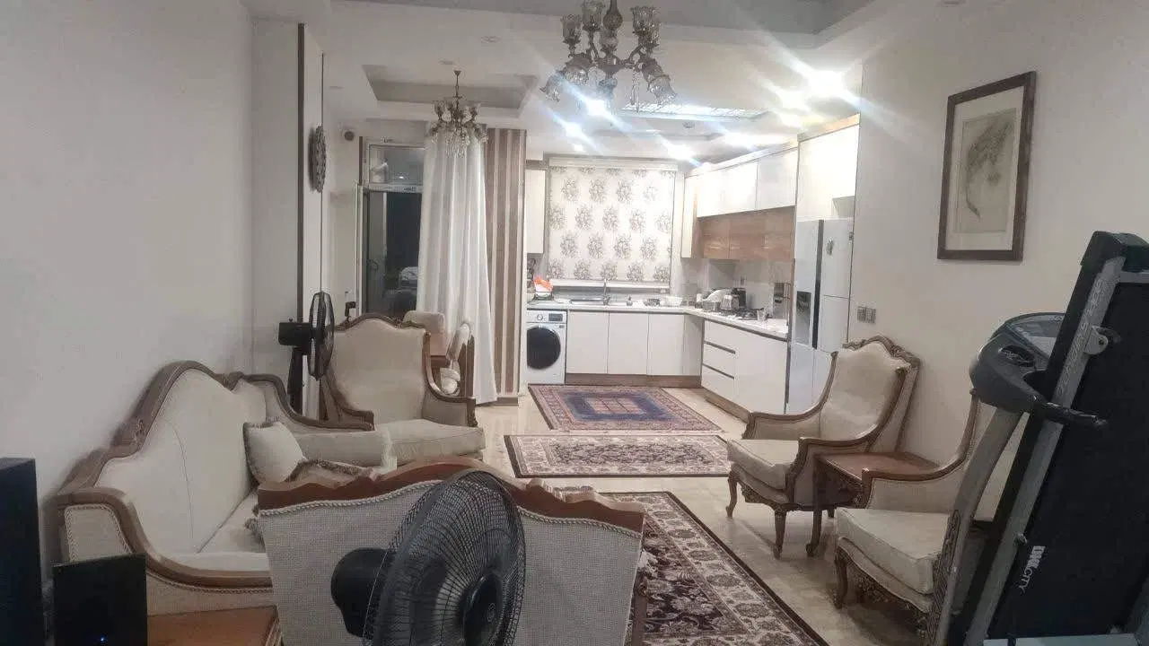 91متر_دوخواب_فول امکانات_سالن پرده خور_لعل آخر