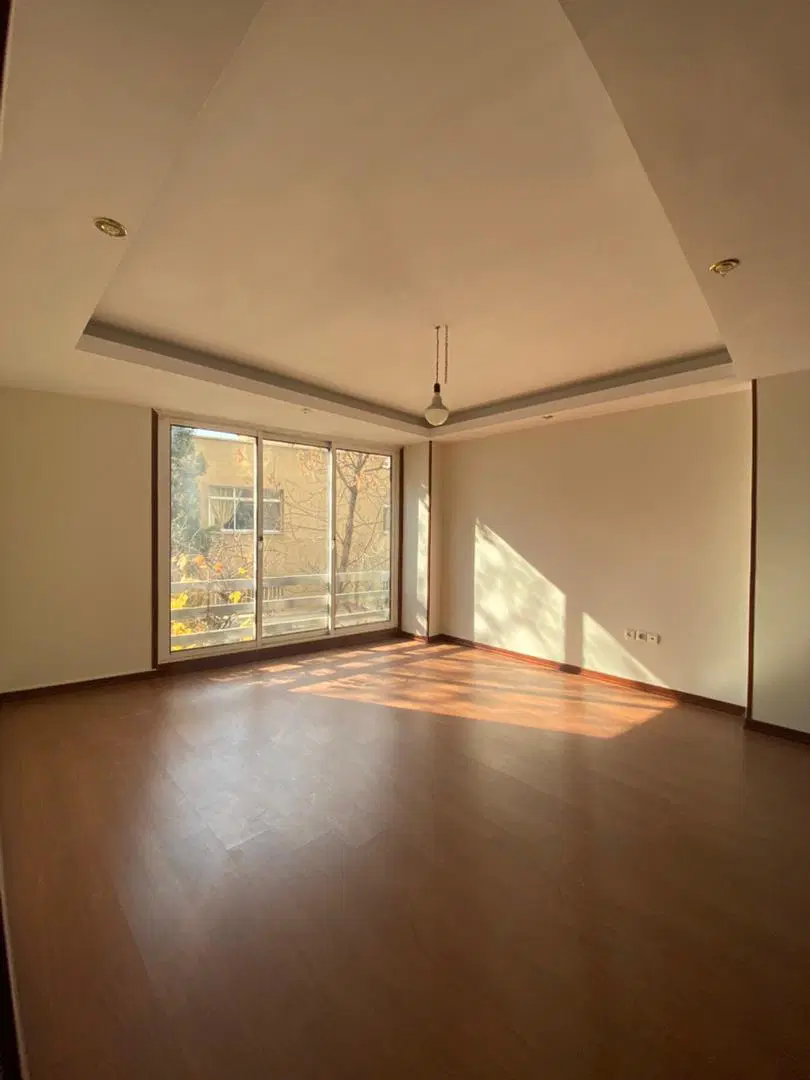 ۱۷۵ متری غرق در نور بسیار خوش نقشه اختیاریه بهرام