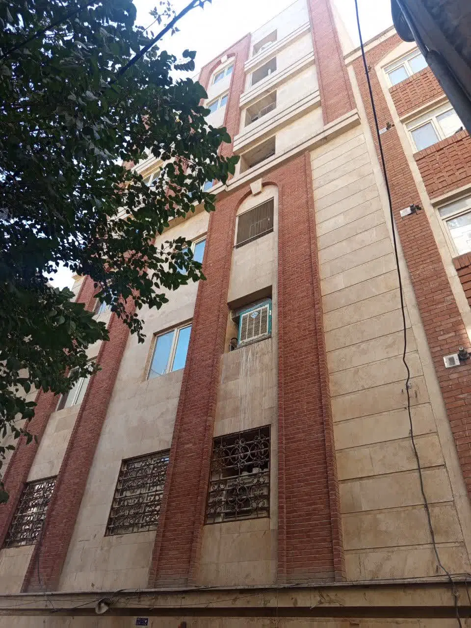 آپارتمان فروشی 100 متری دو خوابه آهنگ دولاب غیاثی