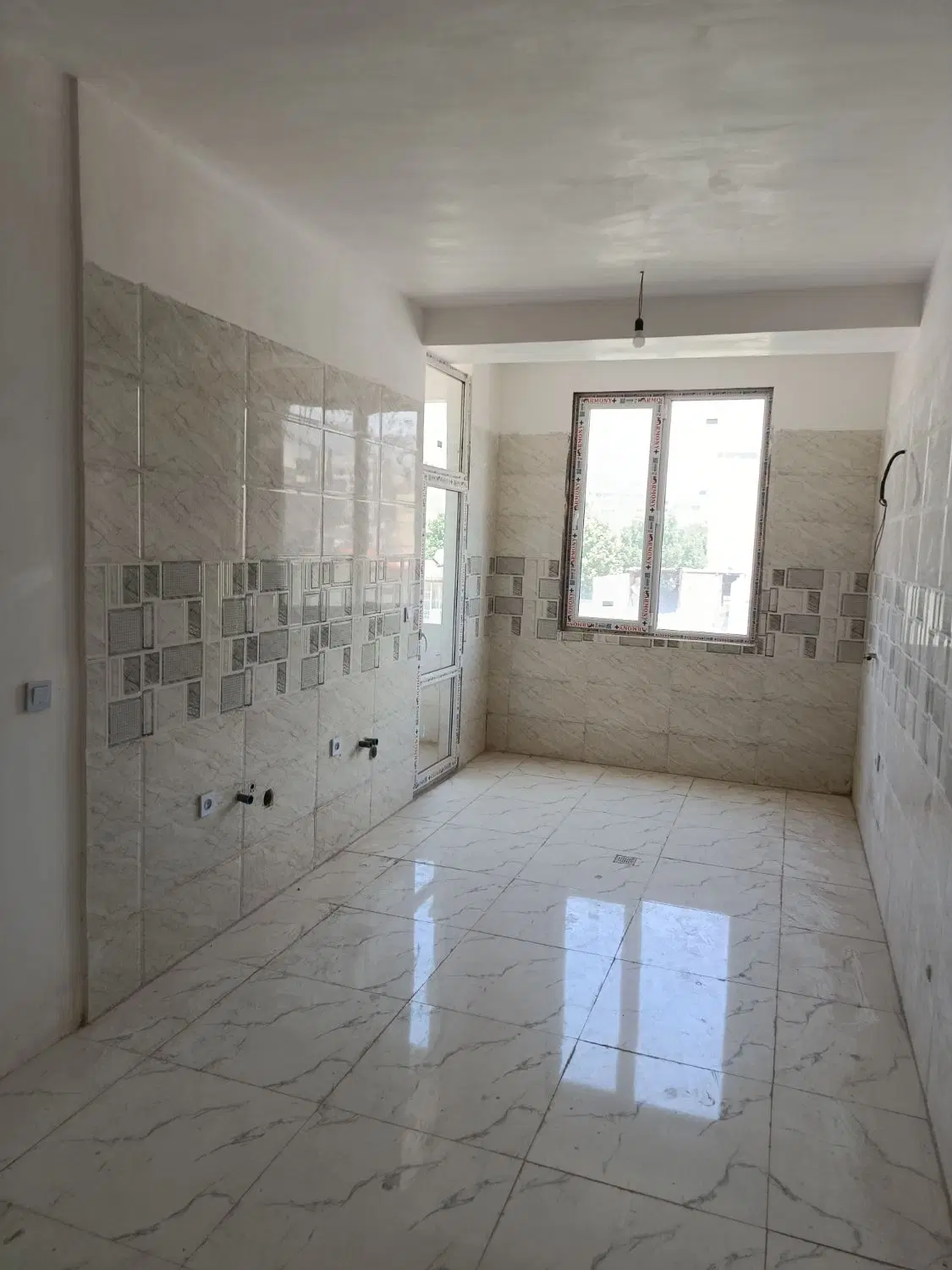 ۹۰ متر ۲ خواب فول امکانات رو به نما نوساز