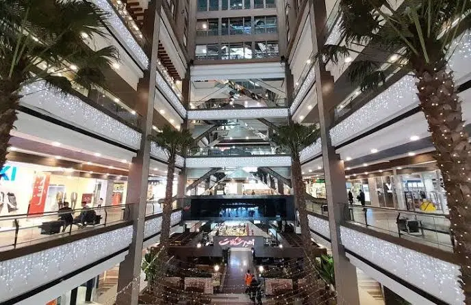 مغازه تجاری