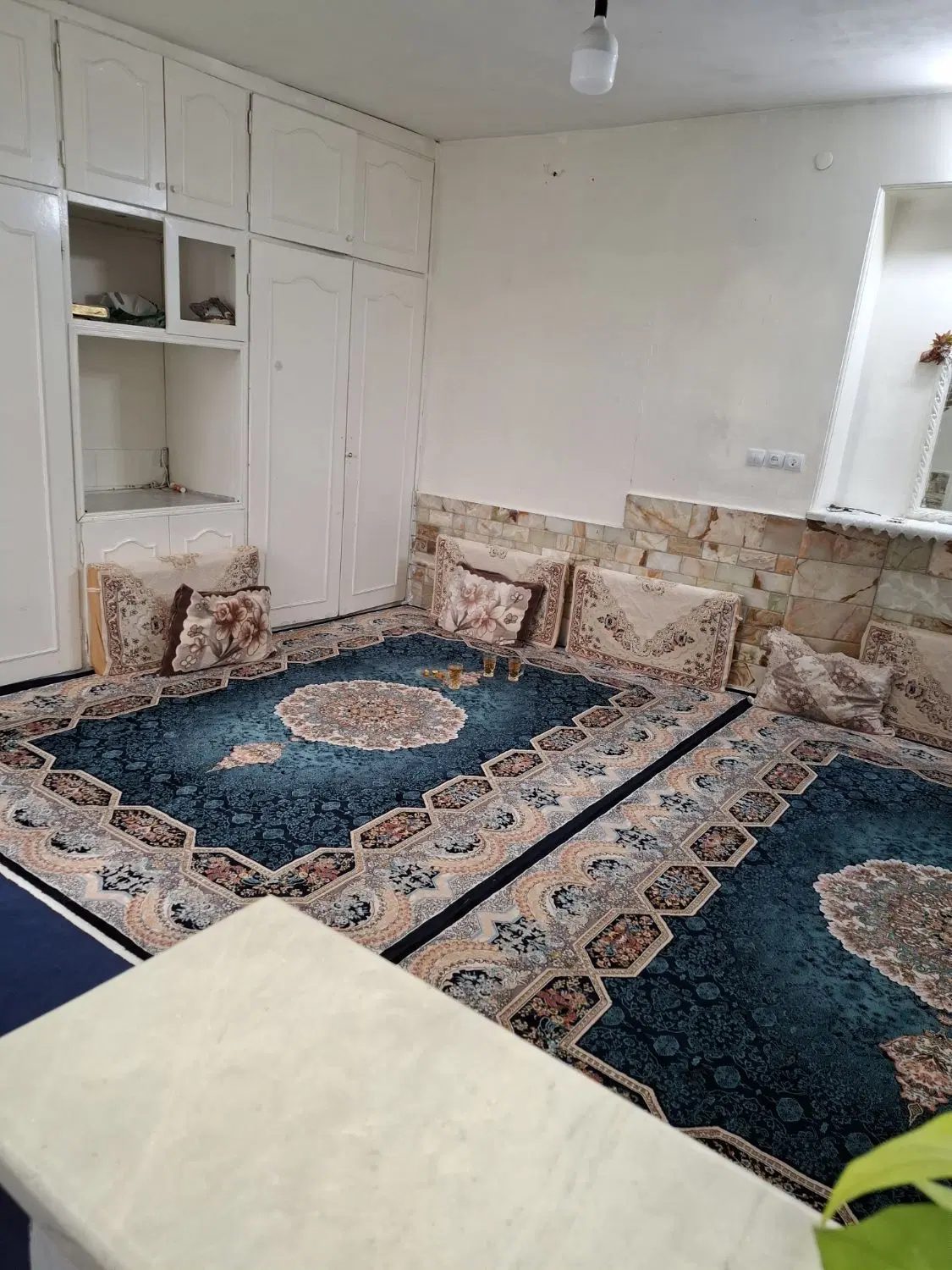 اجاره خانه ویلایی دو طبقه حیاط دار تمیز