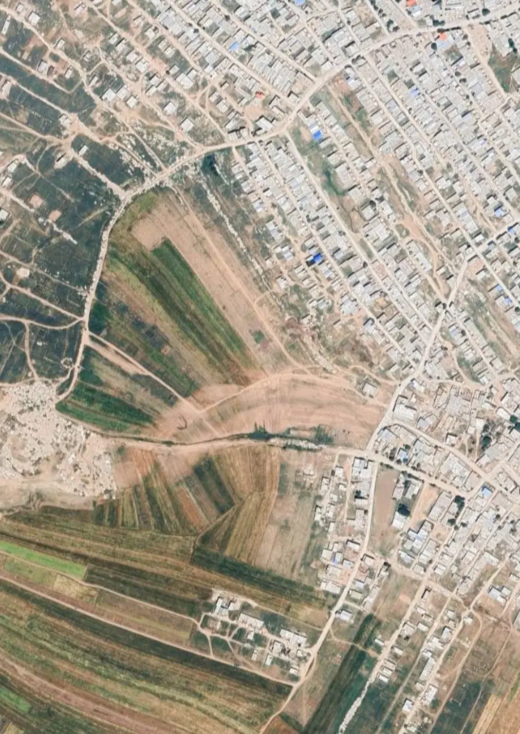زمین ۱۰۰متری سرابیاس