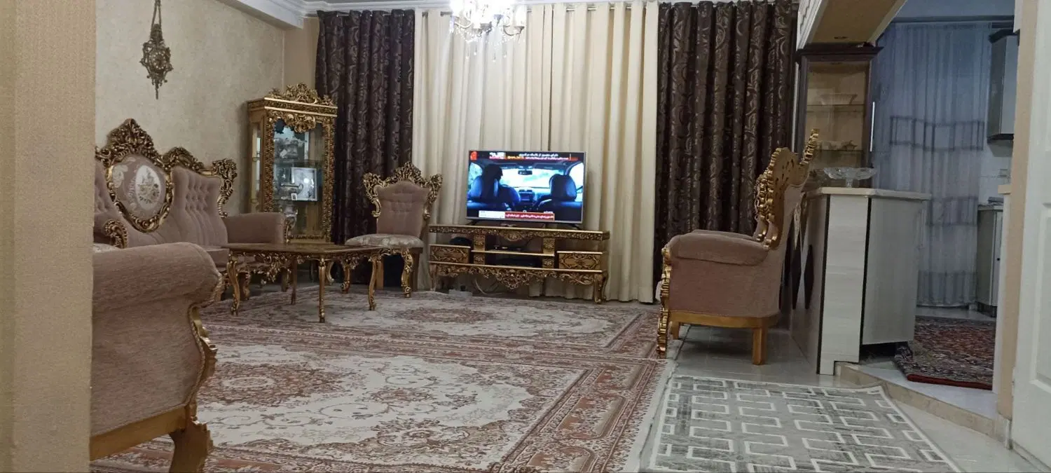 اپارتمان ۹۰ متری در اندیشه