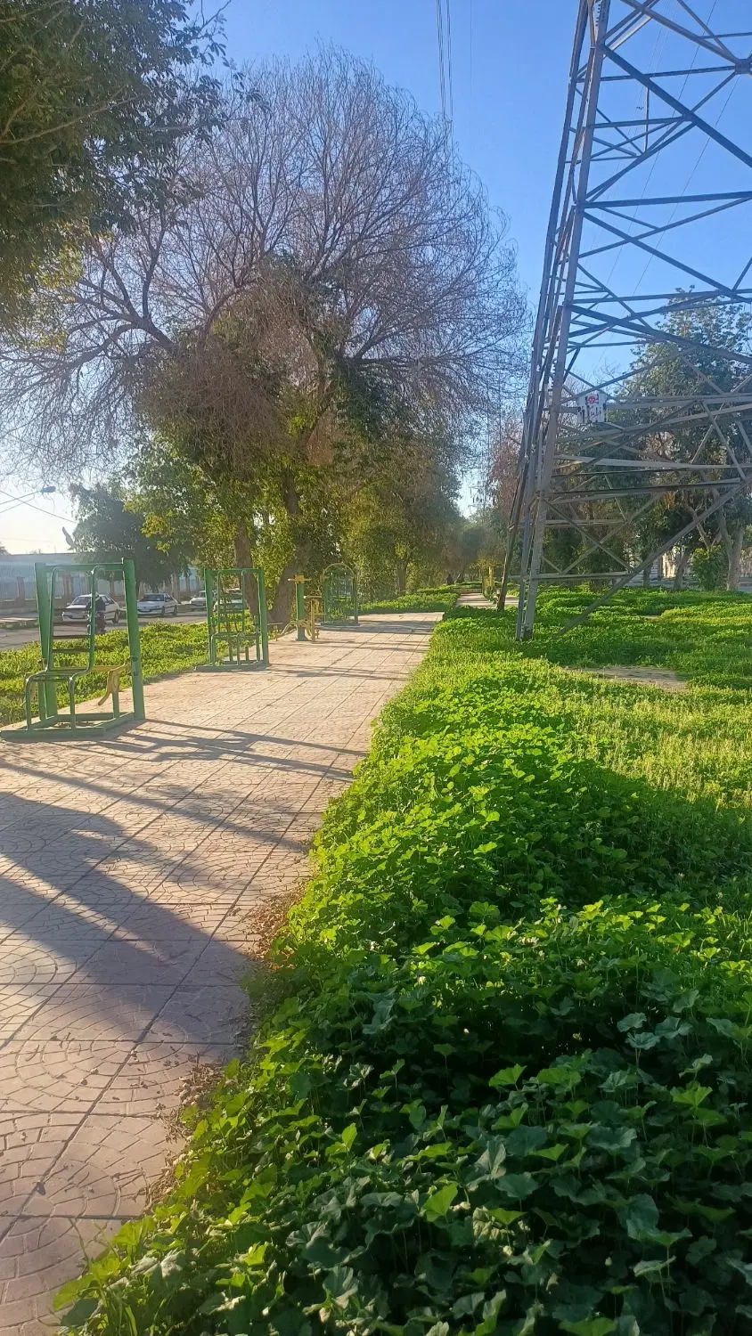 خانه فرسوده و قدیمی