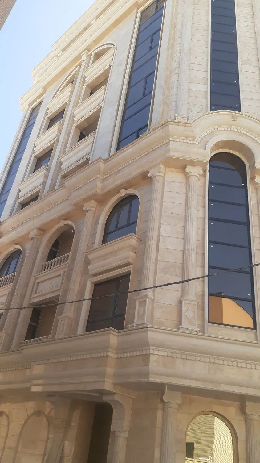 اپارتمان ۸۵ متری باهنر