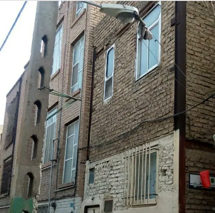 خانه دو طبقه مجزا قابلیت ساخت و تجمیع تمام اسکلت