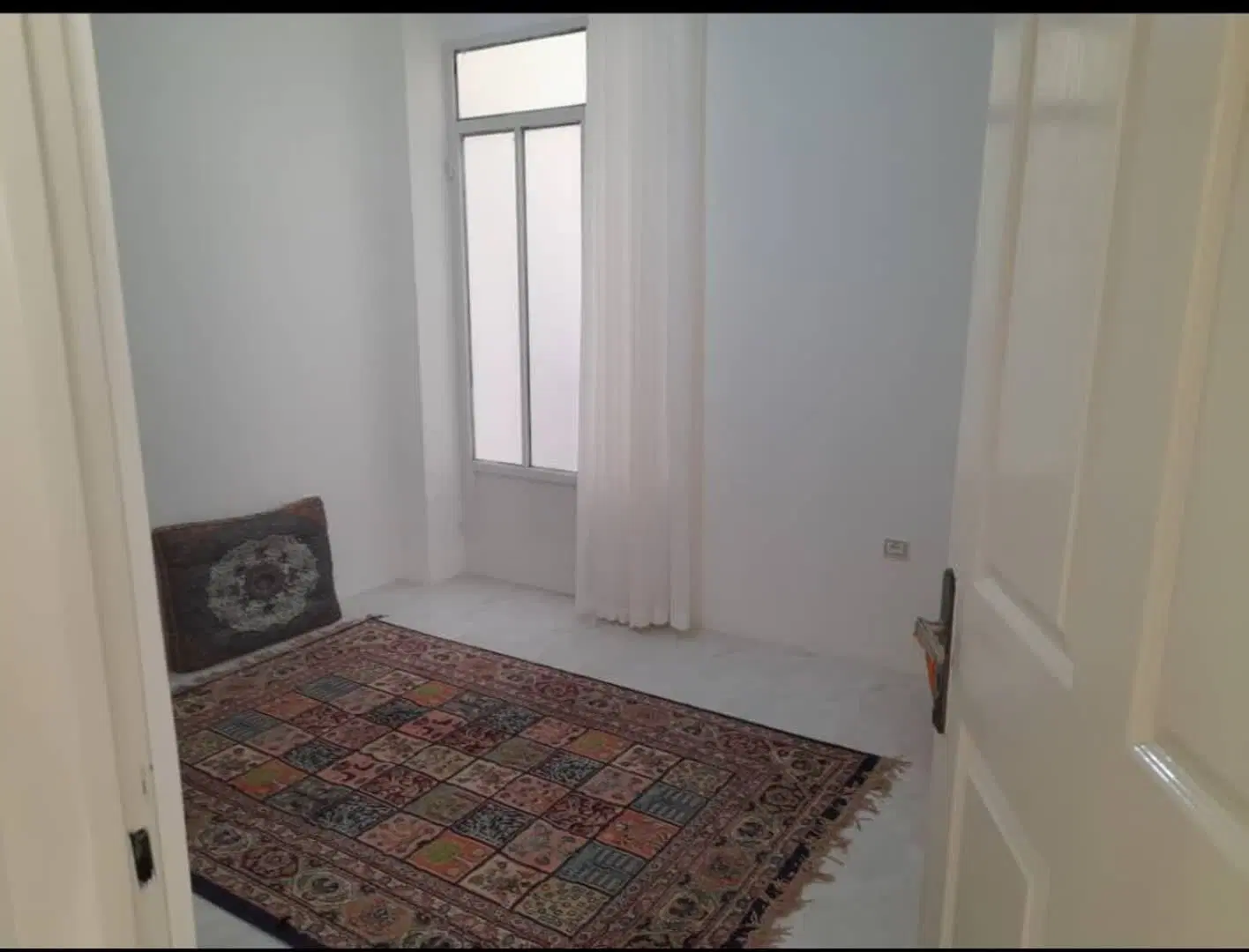 آپارتمان هفتاد و پنج متری شیک و لوکس