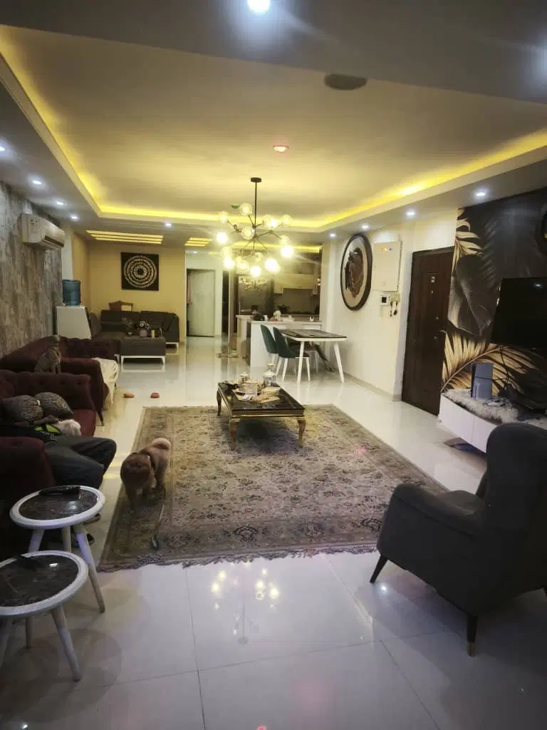 فروش آپارتمان ۱۵۰متری شرقی کیانپارس