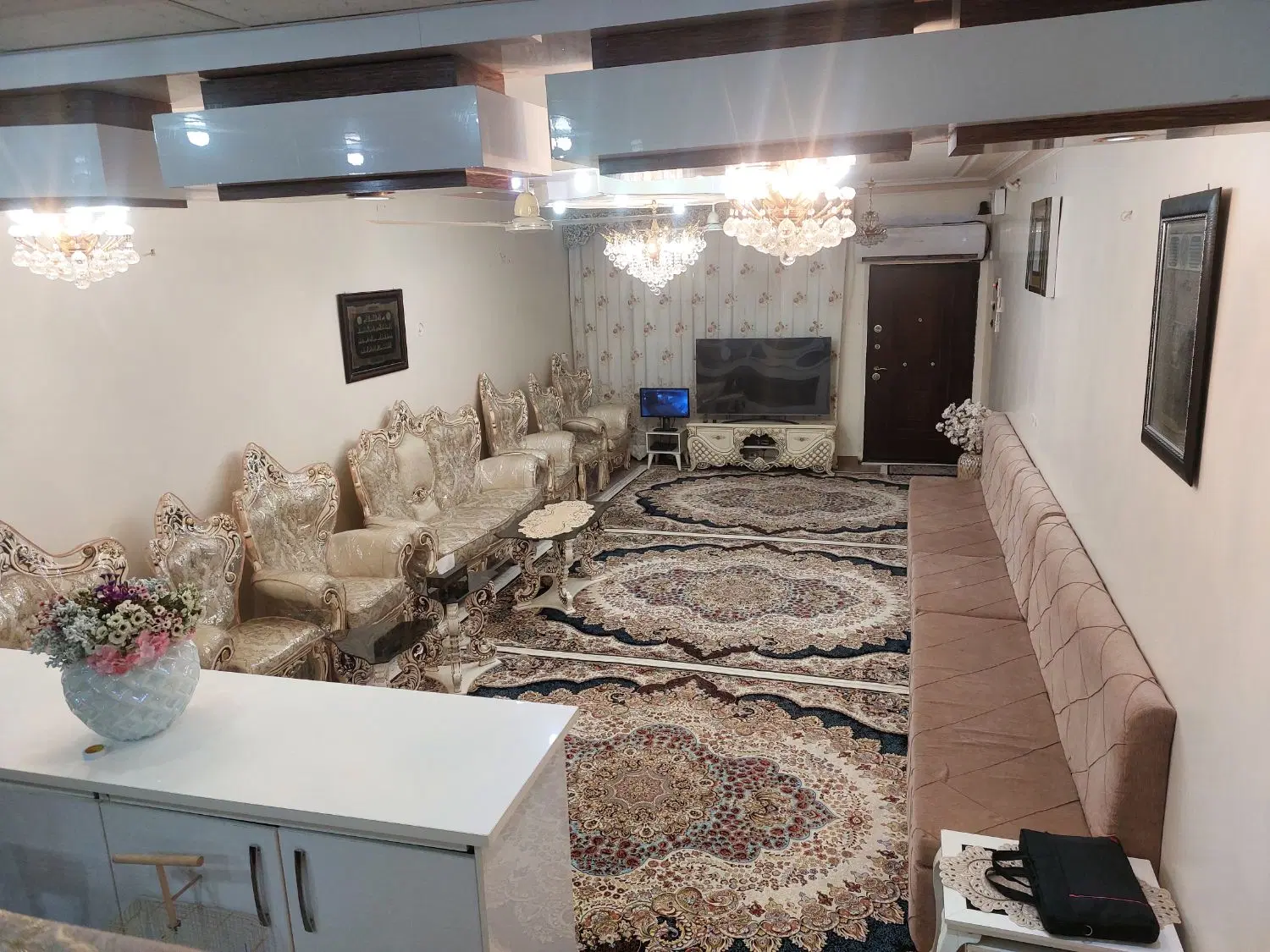 فروش منزل مسکونی  محیطی آرام با همسایگانی محترم