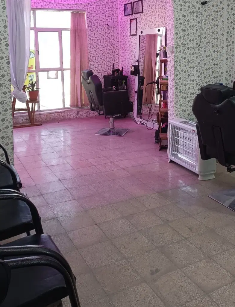 اجاره واحد تجاری طبقه بالا