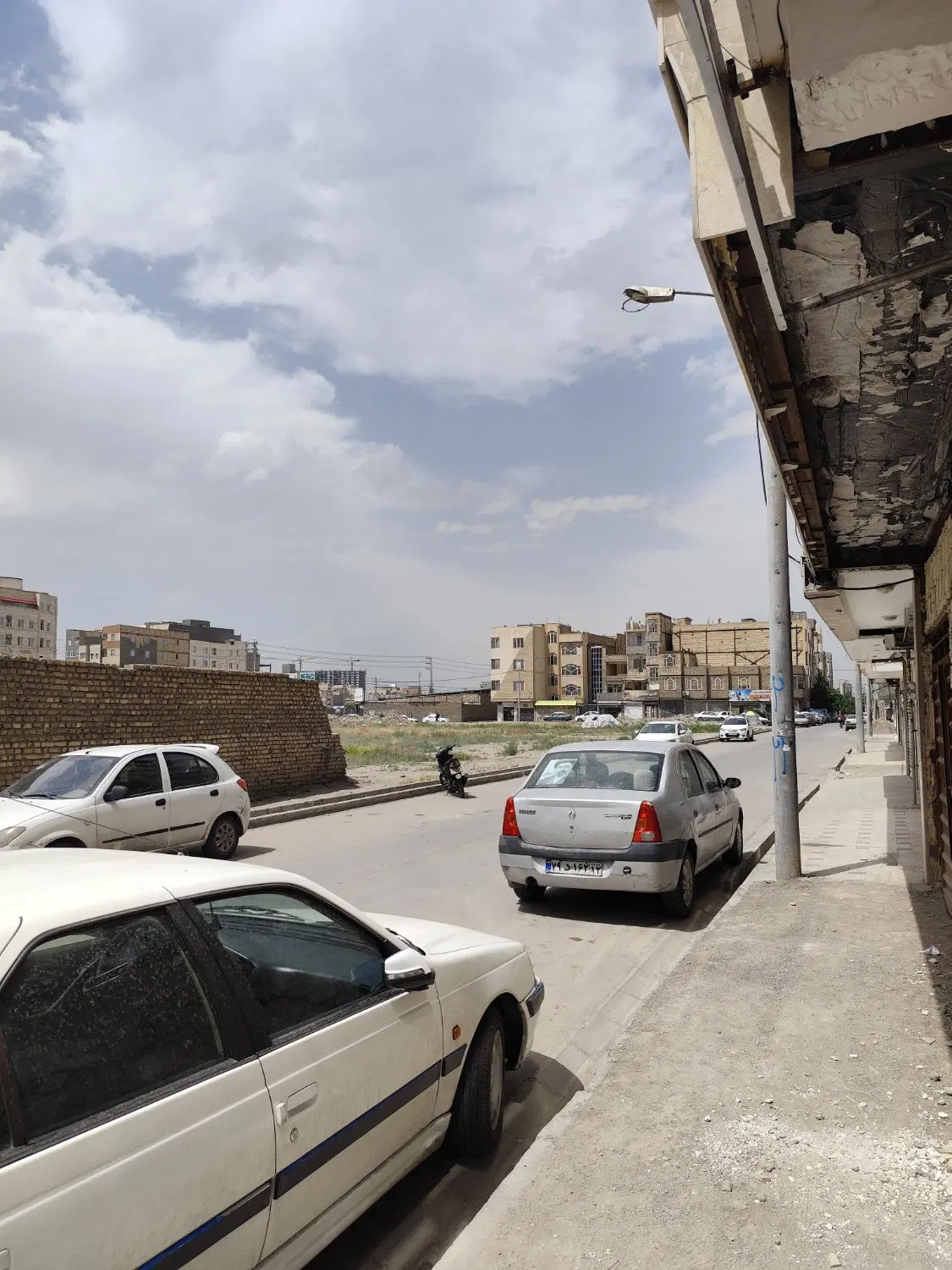 زمین 210 متری ، با شش سقف مجوز و سند تک برگ