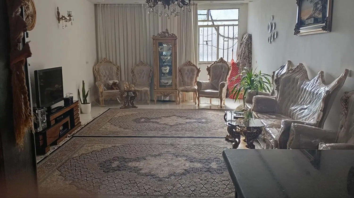 دو طبقه درتوس