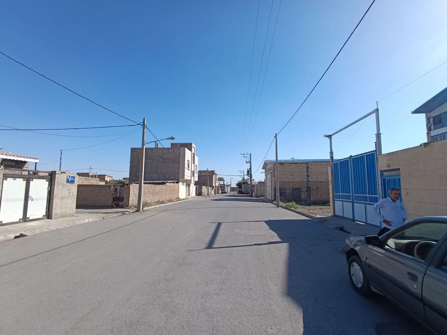 زمین صنعتی‌خانه_سوله۳۰۰ متر رسالت شرقی ۲۴ نیشابور