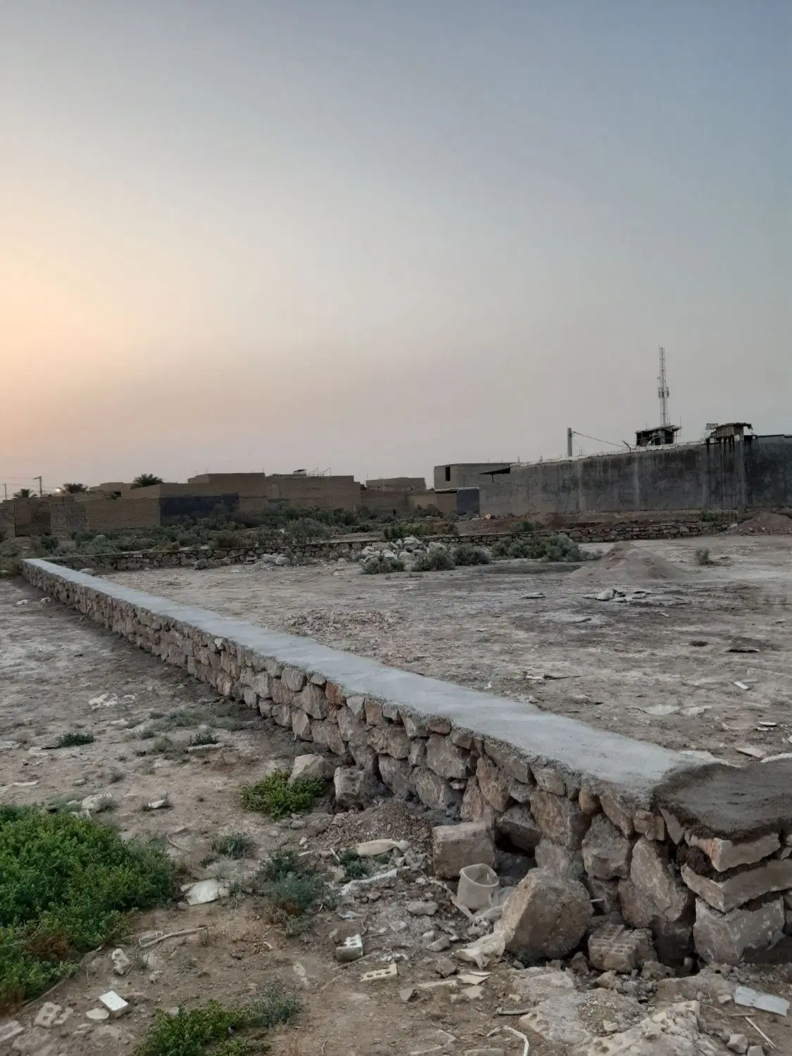 زمین علی اباد