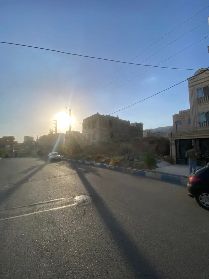 زمین بر احمدی روشن