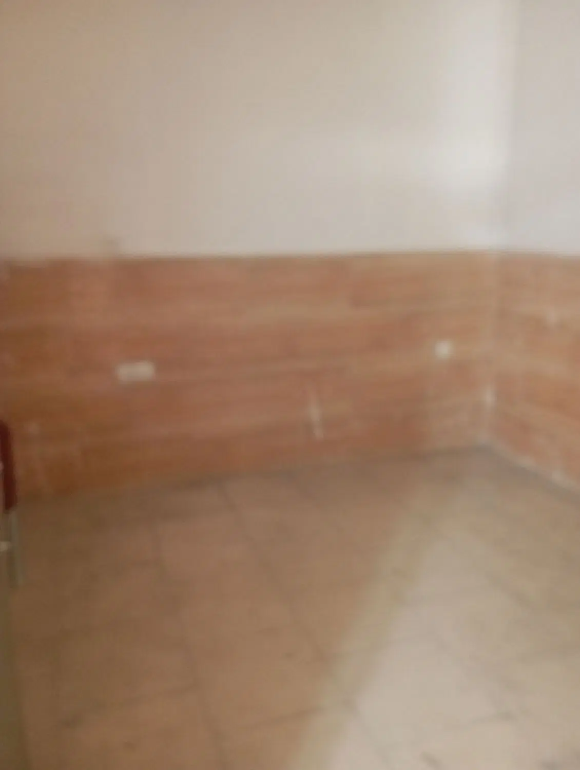 زمین چهار دیواری نبش کوچه