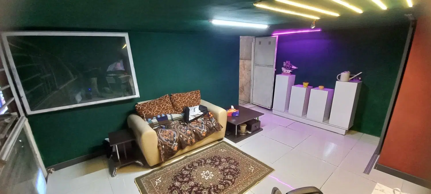 مغازه ،دفتر ،طبقه بالای پاساژ ولیعصر