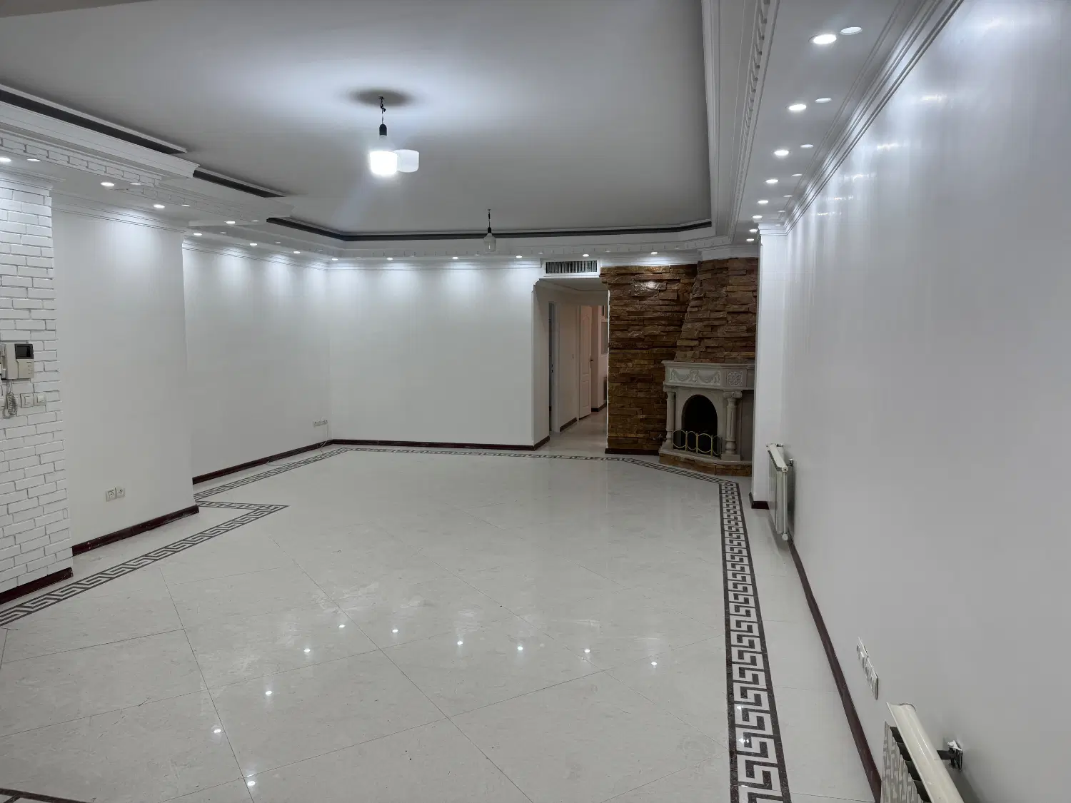آلاله شرقی_۱۱۹متر_دو خواب_فول بازسازی