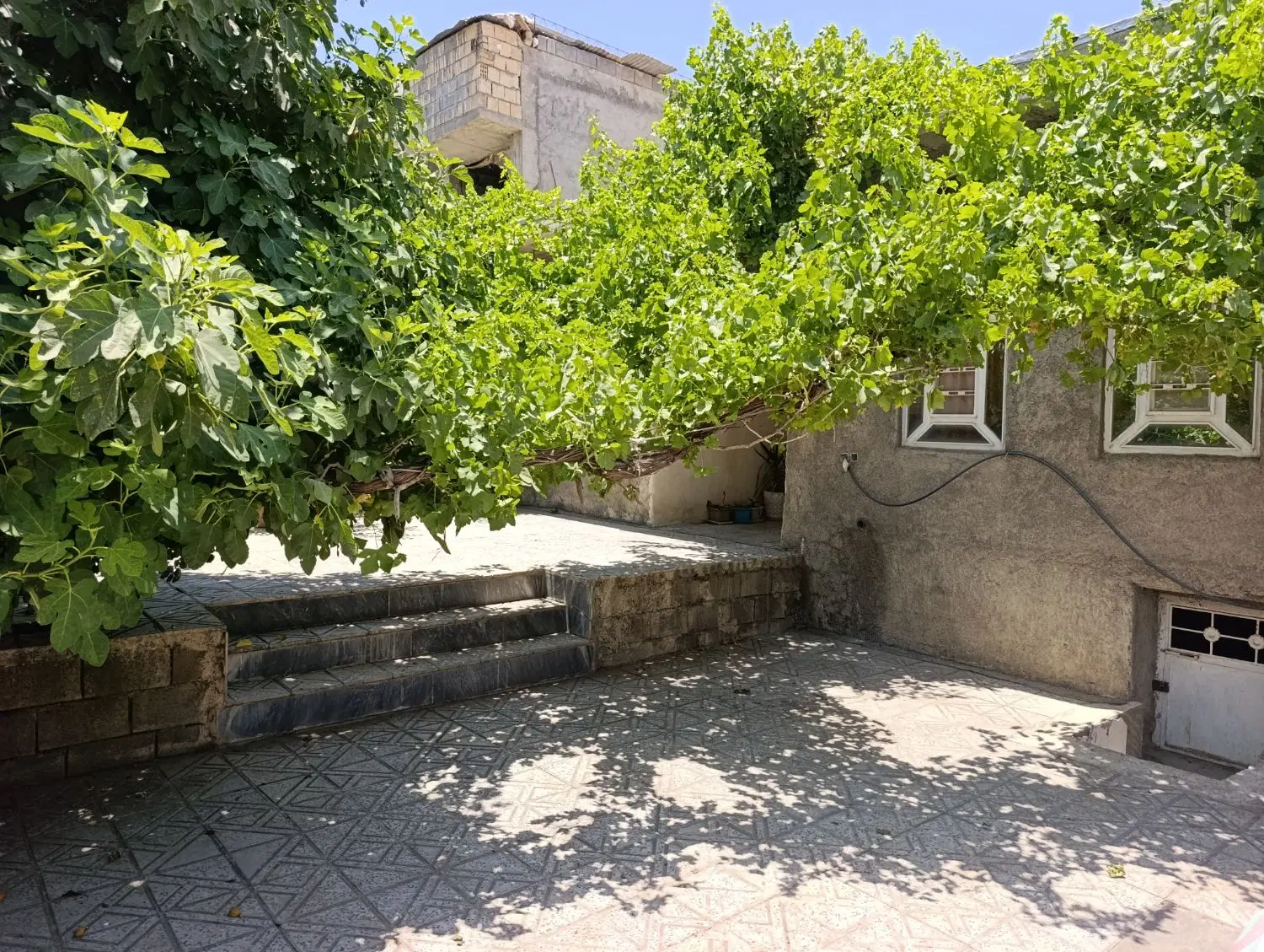 خانه مستقل سرابتاوه خلیج 18