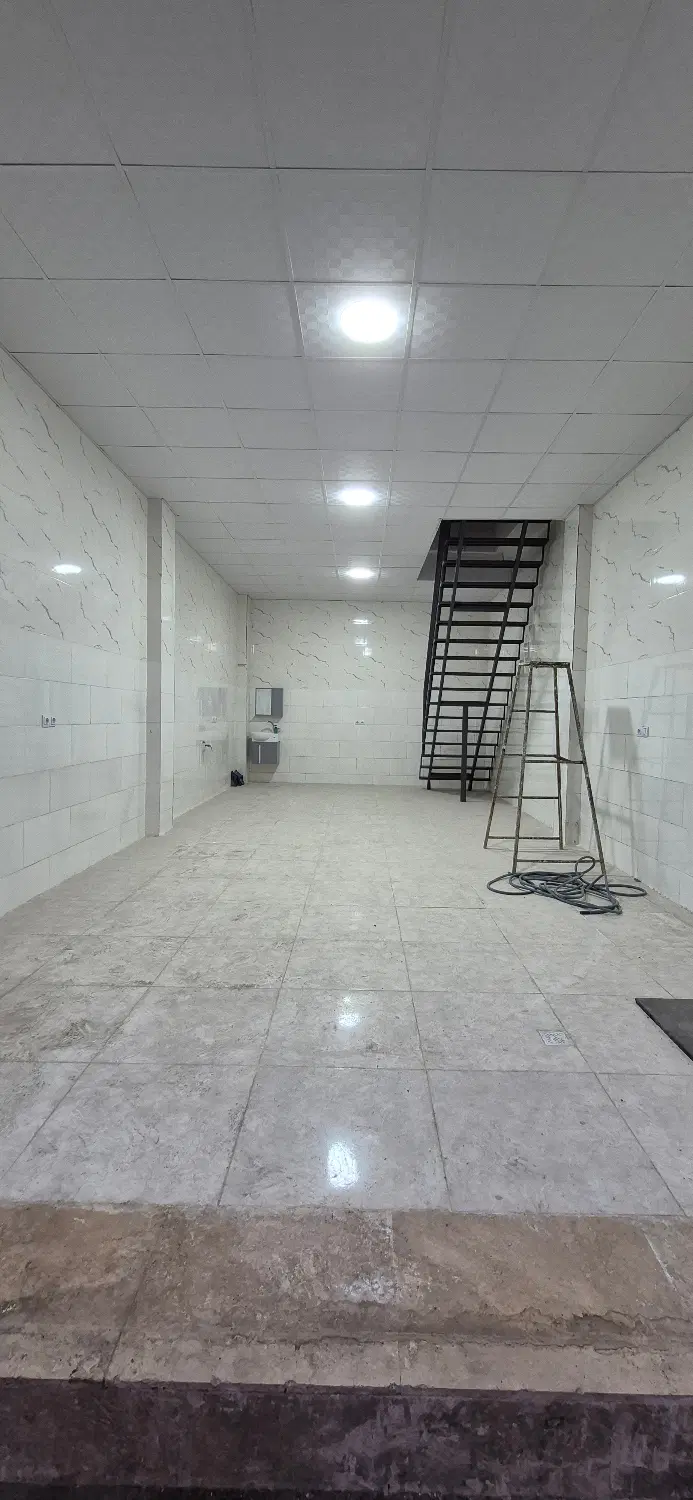 اجاره مغازه ۱۰۰ متری در میدان سوم شهرک صنعتی