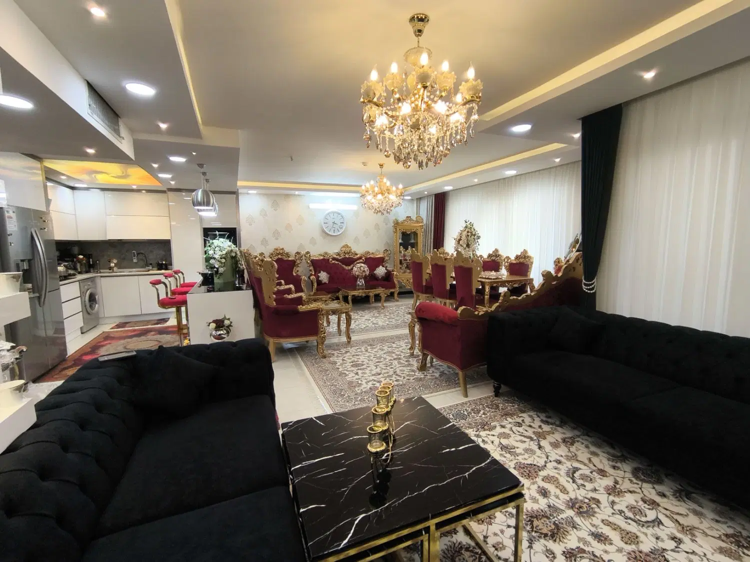 آپارتمان ۱۳۰ متری