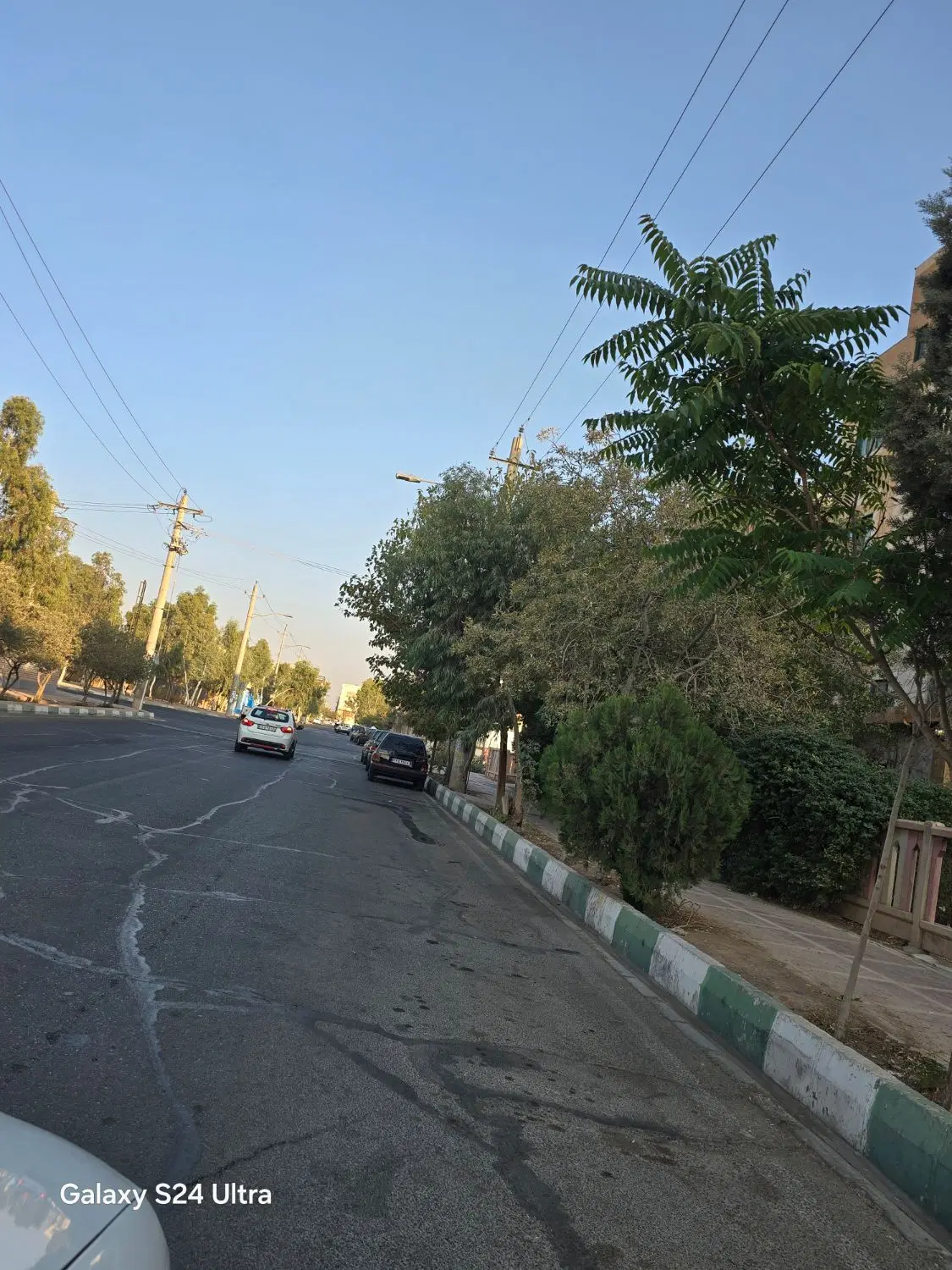 زمین مترو دو نبش