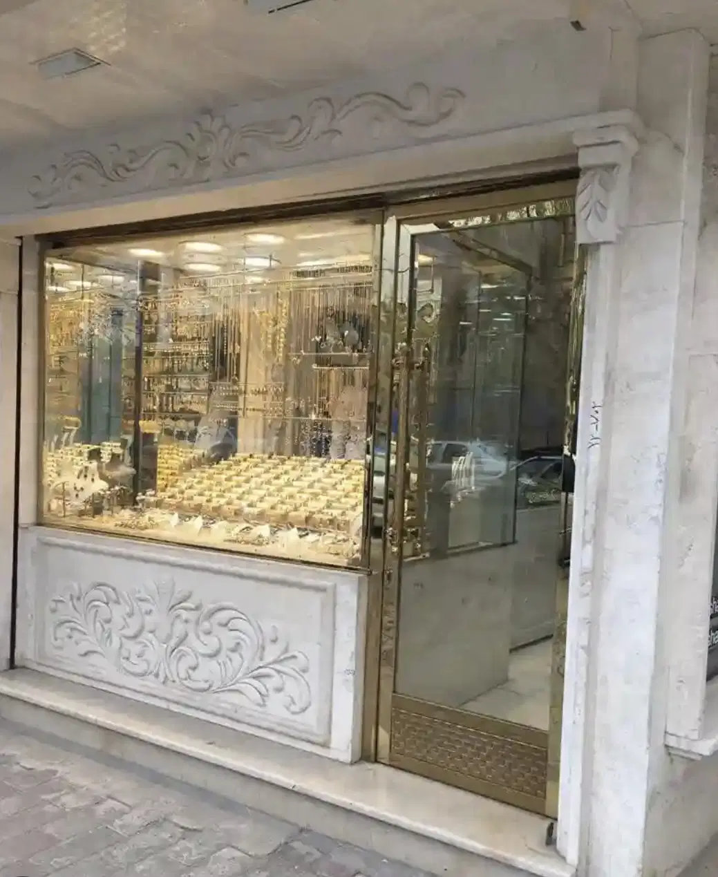 یک باب مغازه پاساژ قدس