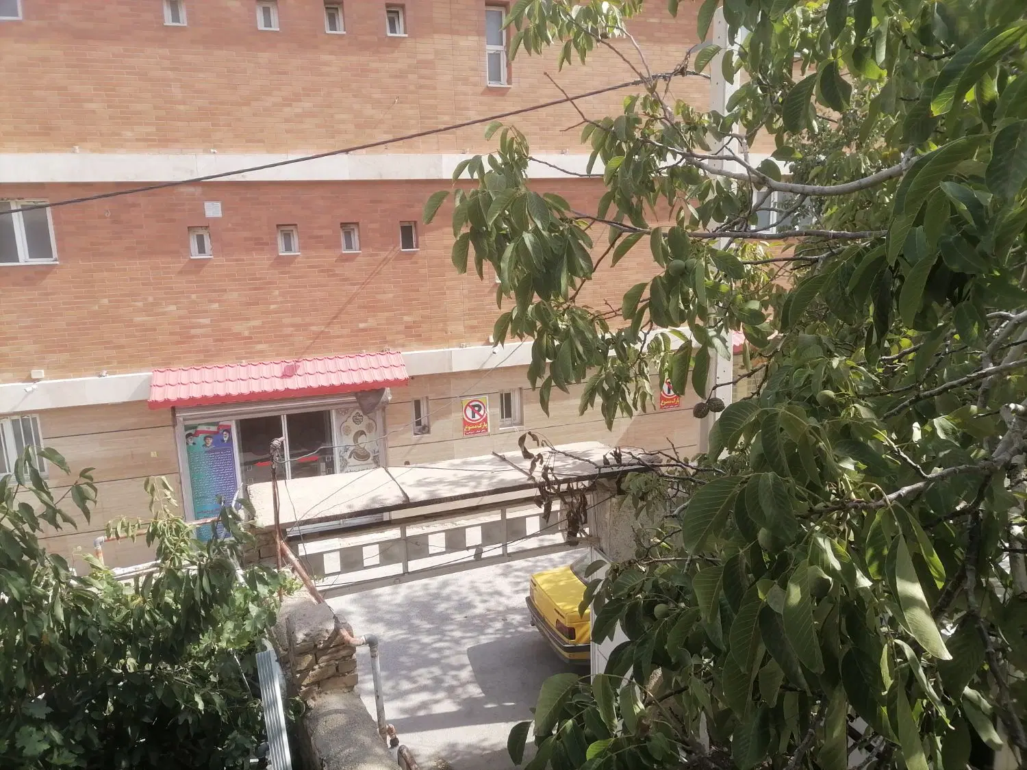1000 متر زمین و خانه کلنگی