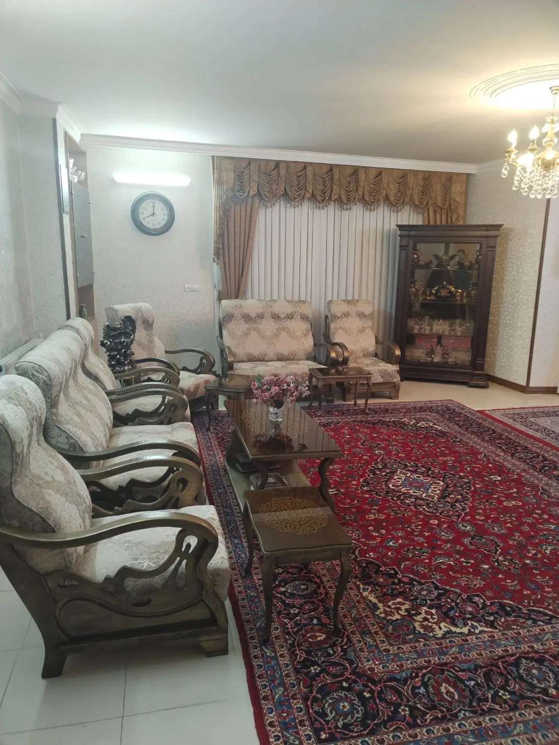 فروش یک واحد آپارتمان 105 متری خیابان ابن سینا
