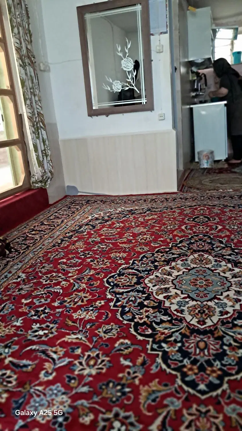 ۱۸۰متر