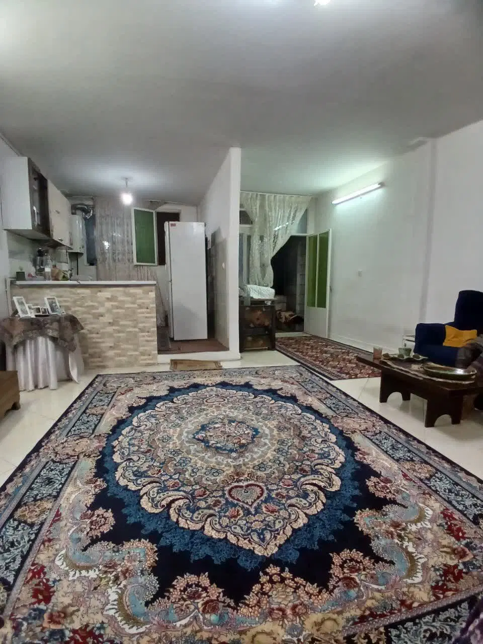 بهر خیابان عدل فروشی