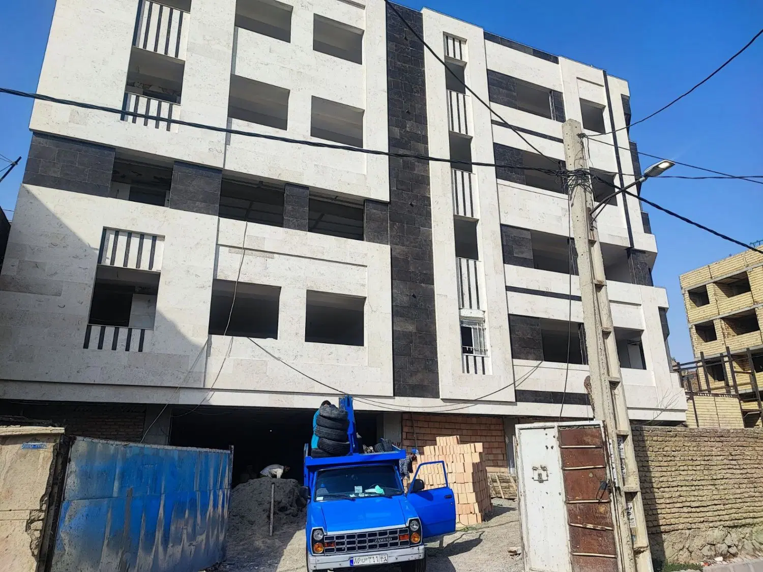 واحد فروشی