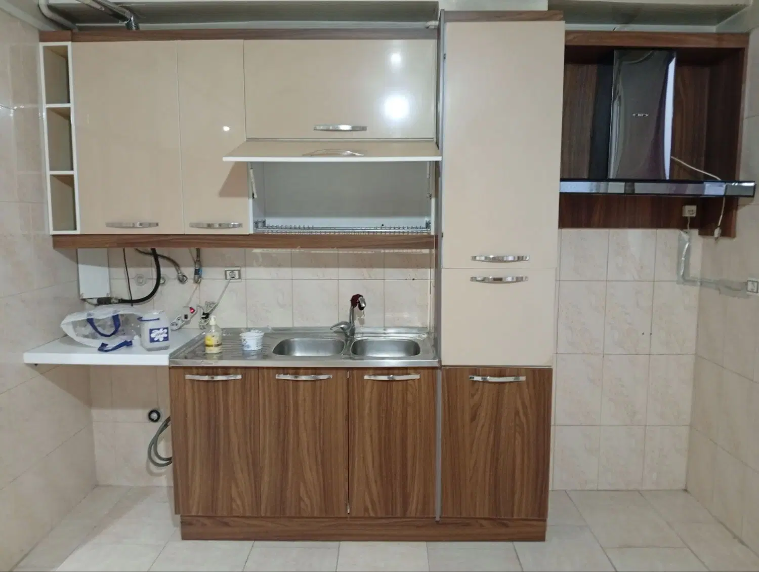 رهن و اجاره آپارتمان ۱۱۱ متری کمال شهر، تخلیه