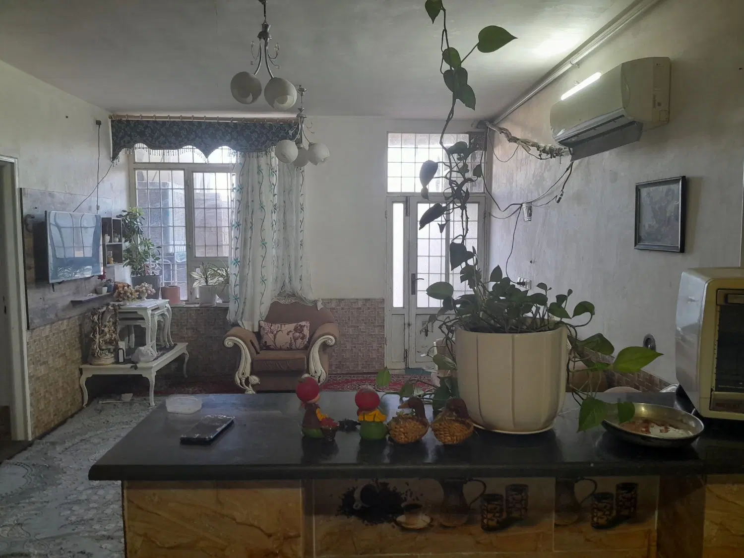 منزل ۹۸متری طبقه هم کف مستقل